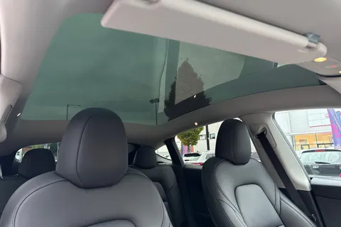 MA72YVG Tesla Model Y (Dual Motor) Long Range Auto 4WDE 5dr Thumbnail #33