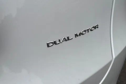 MA72YVG Tesla Model Y (Dual Motor) Long Range Auto 4WDE 5dr Thumbnail #35