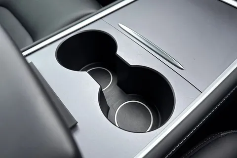 MA72YVG Tesla Model Y (Dual Motor) Long Range Auto 4WDE 5dr Thumbnail #45