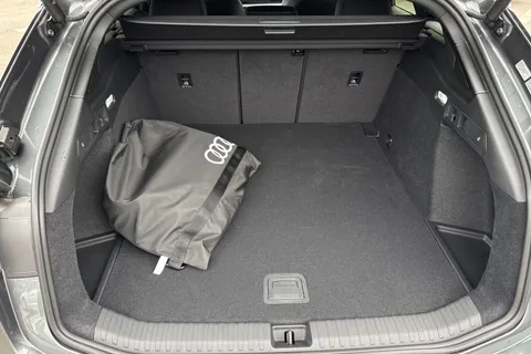  Audi A6 E-Tron Avant 100kWh Performance S line Auto 5dr Thumbnail #7