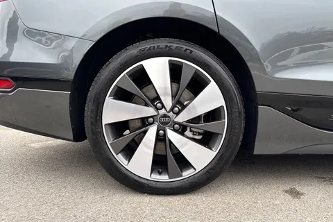  Audi A6 E-Tron Avant 100kWh Performance S line Auto 5dr Thumbnail #11