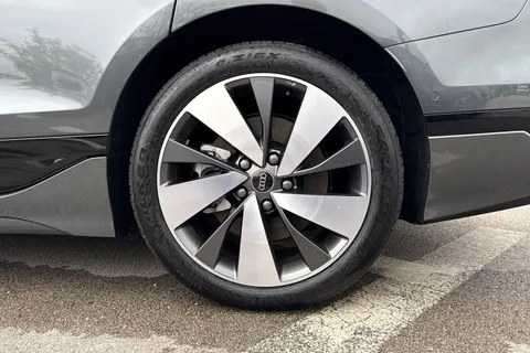  Audi A6 E-Tron Avant 100kWh Performance S line Auto 5dr Thumbnail #12