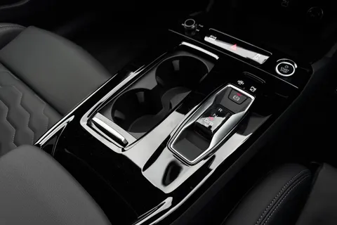  Audi A6 E-Tron Avant 100kWh Performance S line Auto 5dr Thumbnail #23