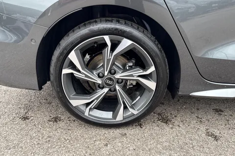 Audi A3 1.5 TFSI 35 S line Euro 6 (s/s) 4dr Thumbnail #11