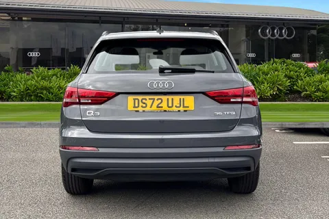 DS72UJL Audi Q3 Technik 35 TFSI 150 PS S tronic Thumbnail #4