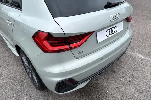  Audi A1 1.0 TFSI 30 S line Sportback Euro 6 (s/s) 5dr Thumbnail #8