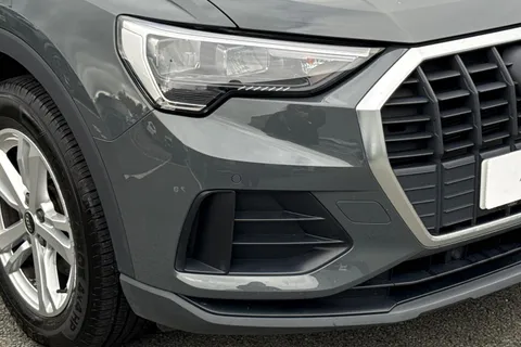 DS72UJL Audi Q3 Technik 35 TFSI 150 PS S tronic Thumbnail #8