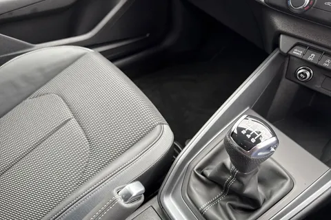  Audi A1 1.0 TFSI 30 S line Sportback Euro 6 (s/s) 5dr Thumbnail #20