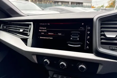  Audi A1 1.0 TFSI 30 S line Sportback Euro 6 (s/s) 5dr Thumbnail #36