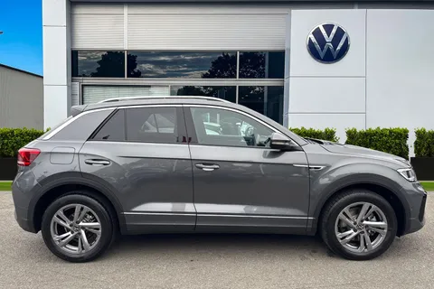 DK25ZLN Volkswagen T-Roc 2.0 TDI 150 EVO R-Line 5dr DSG | Heated Seats | App Connect Thumbnail #4
