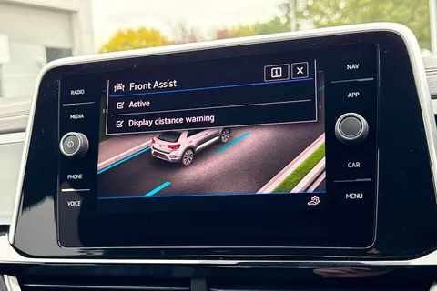 DK25ZLN Volkswagen T-Roc 2.0 TDI 150 EVO R-Line 5dr DSG | Heated Seats | App Connect Thumbnail #33