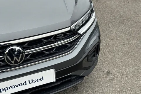 DK25ZLN Volkswagen T-Roc 2.0 TDI 150 EVO R-Line 5dr DSG | Heated Seats | App Connect Thumbnail #43