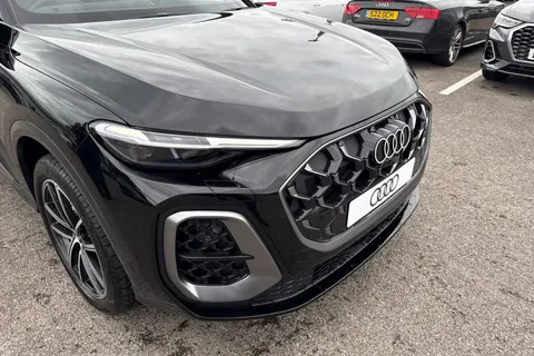  Audi Q5 2.0 TFSI S line Sportback S Tronic quattro Euro 6 (s/s) 5dr Thumbnail #9