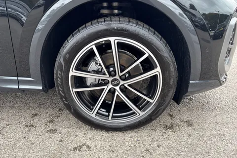  Audi Q5 2.0 TFSI S line Sportback S Tronic quattro Euro 6 (s/s) 5dr Thumbnail #10