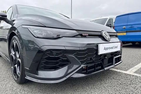 CY25GMG Volkswagen Golf 2.0 TSI 300 GTI Clubsport 5dr DSG⭐Black Pack, DCC, Sunroof, 'Akrapovic' exh Thumbnail #9