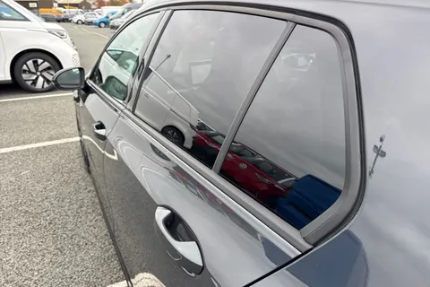 CY25GMG Volkswagen Golf 2.0 TSI 300 GTI Clubsport 5dr DSG⭐Black Pack, DCC, Sunroof, 'Akrapovic' exh Thumbnail #33