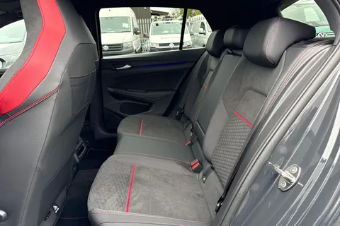 CY25GMG Volkswagen Golf 2.0 TSI 300 GTI Clubsport 5dr DSG⭐Black Pack, DCC, Sunroof, 'Akrapovic' exh Thumbnail #34