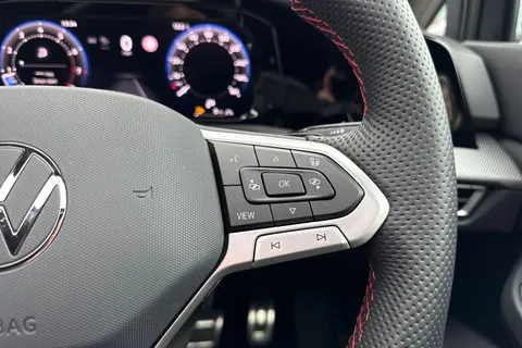 CY25GMG Volkswagen Golf 2.0 TSI 300 GTI Clubsport 5dr DSG⭐Black Pack, DCC, Sunroof, 'Akrapovic' exh Thumbnail #45