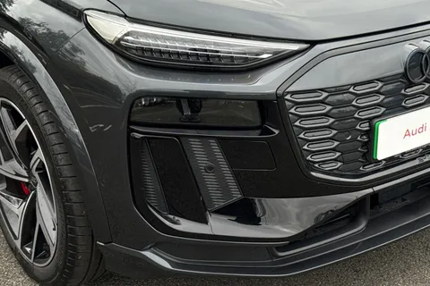 KW74LZF Audi Q6 E-Tron Q6 SUV Edition 1 e-tron quattro 285,00 kW Thumbnail #9