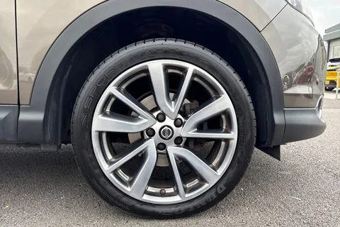 VF16JVR Nissan Qashqai 1.5 dCi Tekna 2WD Euro 6 (s/s) 5dr Thumbnail #10