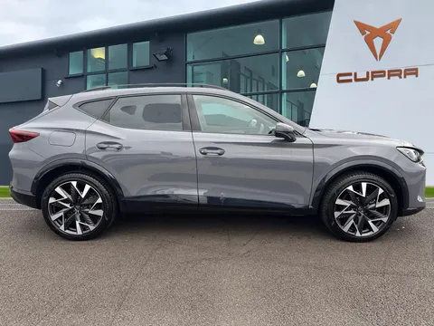 KW25XWP CUPRA Formentor 1.5 eHybrid 204 V2 5dr DSG Thumbnail #4