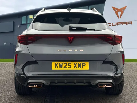 KW25XWP CUPRA Formentor 1.5 eHybrid 204 V2 5dr DSG Thumbnail #5