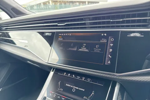  Audi SQ7 4.0 TFSI V8 Vorsprung Tiptronic quattro Euro 6 (s/s) 5dr Thumbnail #42