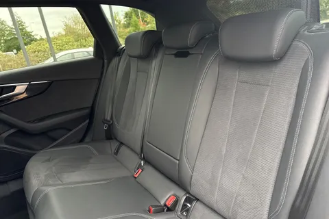 19 of 66 for AUDI A4 35 TFSI Black Edition 5dr S Tronic