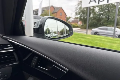 21 of 66 for AUDI A4 35 TFSI Black Edition 5dr S Tronic