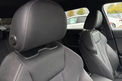 24 of 66 for AUDI A4 35 TFSI Black Edition 5dr S Tronic