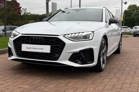 25 of 66 for AUDI A4 35 TFSI Black Edition 5dr S Tronic