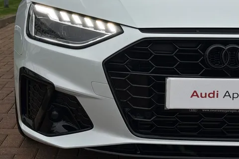 28 of 66 for AUDI A4 35 TFSI Black Edition 5dr S Tronic