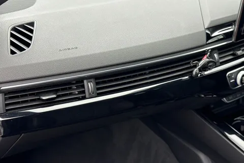 33 of 66 for AUDI A4 35 TFSI Black Edition 5dr S Tronic