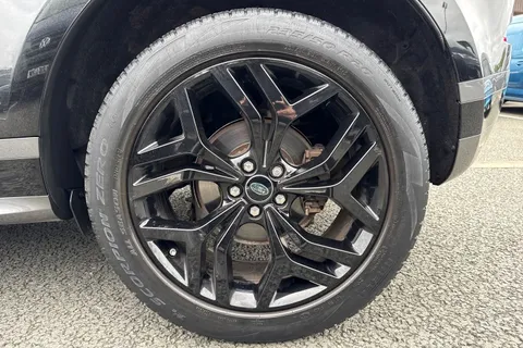 CK70YPU Land Rover Range Rover Evoque 2.0 D150 R-Dynamic FWD Euro 6 (s/s) 5dr Thumbnail #11