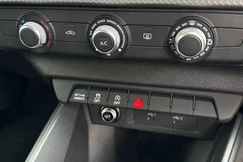 PF72NUY Audi A1 1.5 TFSI 35 S line Sportback S Tronic Euro 6 (s/s) 5dr Thumbnail #23