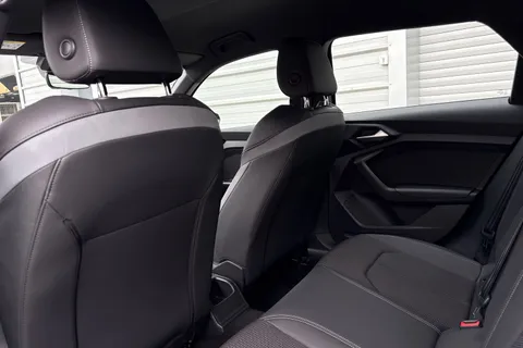 PF72NUY Audi A1 1.5 TFSI 35 S line Sportback S Tronic Euro 6 (s/s) 5dr Thumbnail #36