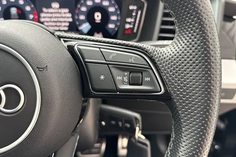 PF72NUY Audi A1 1.5 TFSI 35 S line Sportback S Tronic Euro 6 (s/s) 5dr Thumbnail #55