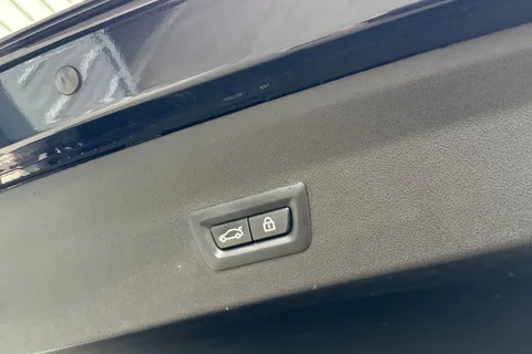 YE19AFV BMW X4 2.0 20d M Sport Auto xDrive Euro 6 (s/s) 5dr Thumbnail #31