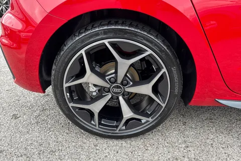  Audi A1 1.5 TFSI 35 Black Edition Sportback S Tronic Euro 6 (s/s) 5dr Thumbnail #11