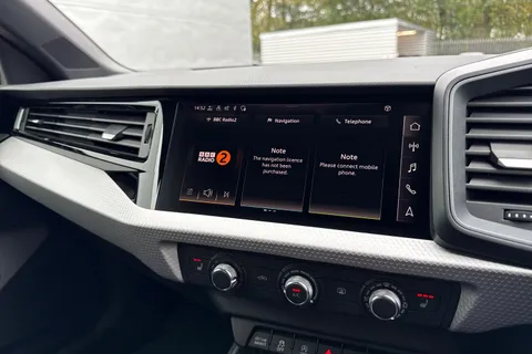  Audi A1 1.5 TFSI 35 Black Edition Sportback S Tronic Euro 6 (s/s) 5dr Thumbnail #32