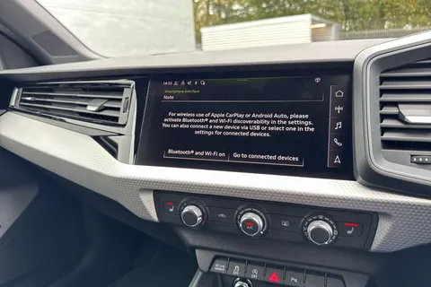  Audi A1 1.5 TFSI 35 Black Edition Sportback S Tronic Euro 6 (s/s) 5dr Thumbnail #39