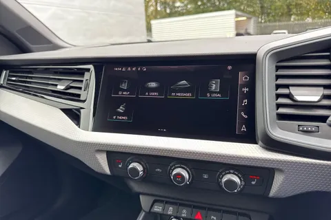  Audi A1 1.5 TFSI 35 Black Edition Sportback S Tronic Euro 6 (s/s) 5dr Thumbnail #47