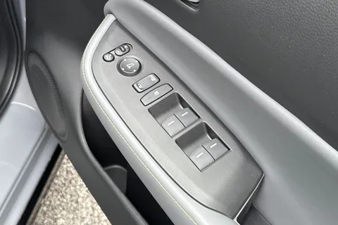 Honda Jazz 1.5 h i-MMD Advance Sport eCVT Euro 6 (s/s) 5dr Thumbnail #23