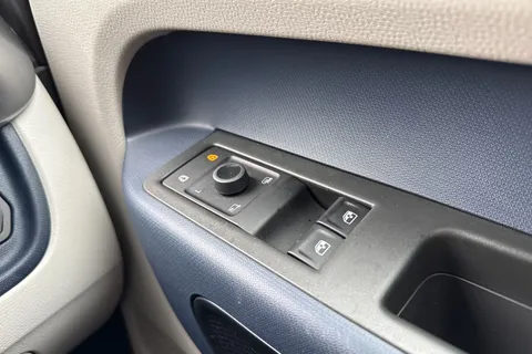 PK74NVV Volkswagen ID. Buzz Style SWB 204 PS 77 kWh Pro Electric 1 Speed Automatic Thumbnail #20