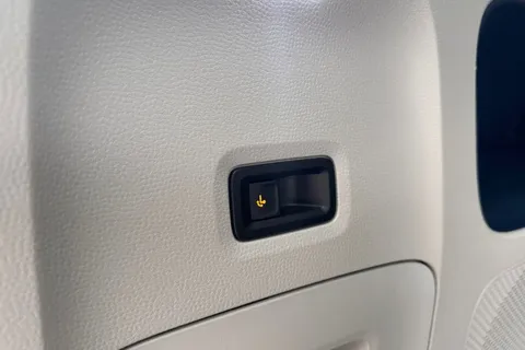 PK74NVV Volkswagen ID. Buzz Style SWB 204 PS 77 kWh Pro Electric 1 Speed Automatic Thumbnail #40