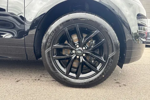 Land Rover Range Rover Evoque 1.5 P270e 12.17kWh Edition Auto 4WD Euro 6 (s/s) 5dr Thumbnail #9