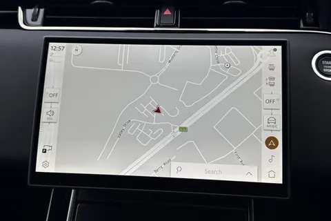 Land Rover Range Rover Evoque 1.5 P270e 12.17kWh Edition Auto 4WD Euro 6 (s/s) 5dr Thumbnail #15