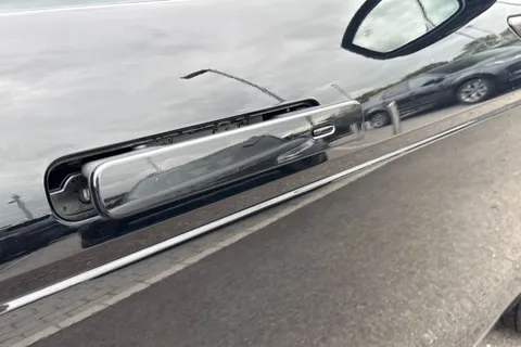 Land Rover Range Rover Evoque 1.5 P270e 12.17kWh Edition Auto 4WD Euro 6 (s/s) 5dr Thumbnail #23