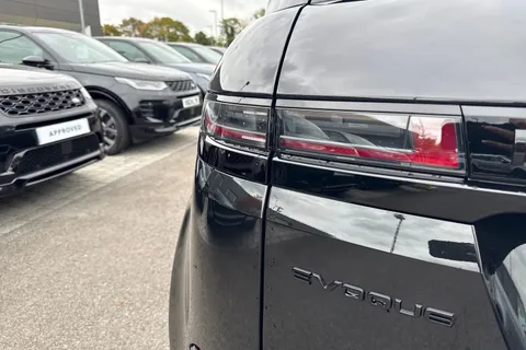 Land Rover Range Rover Evoque 1.5 P270e 12.17kWh Edition Auto 4WD Euro 6 (s/s) 5dr Thumbnail #24