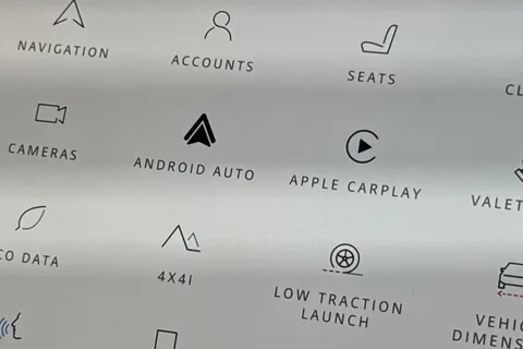 Land Rover Range Rover Evoque 1.5 P270e 12.17kWh Edition Auto 4WD Euro 6 (s/s) 5dr Thumbnail #42